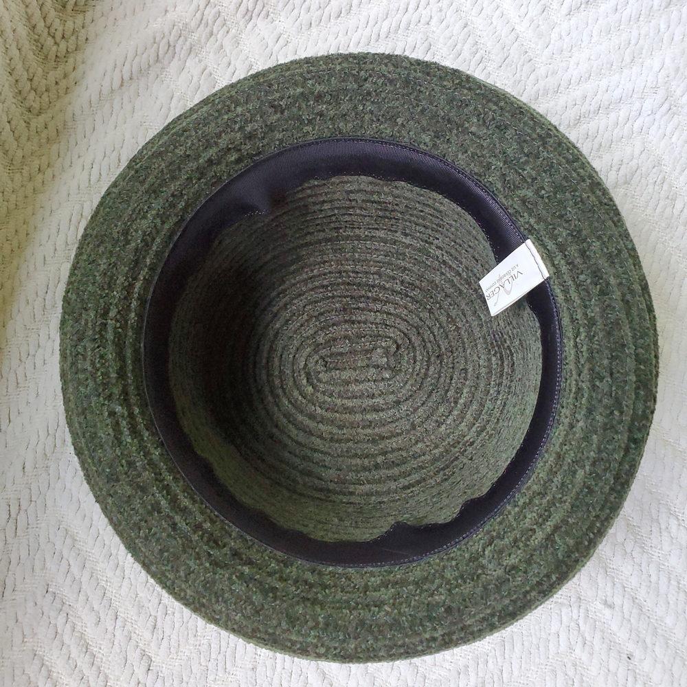 Liz Claiborne Hunter Green Textured Bucket Hat - Picture 6 of 10